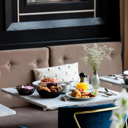 호텔 Restaurant Le Touring - Teritoria 4*