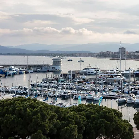 Отель Restaurant Le Touring - Teritoria