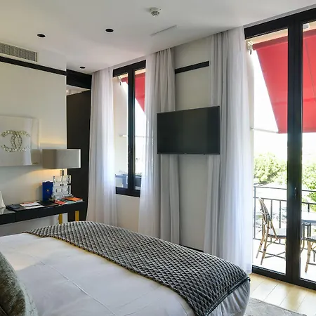 Отель Restaurant Le Touring - Teritoria