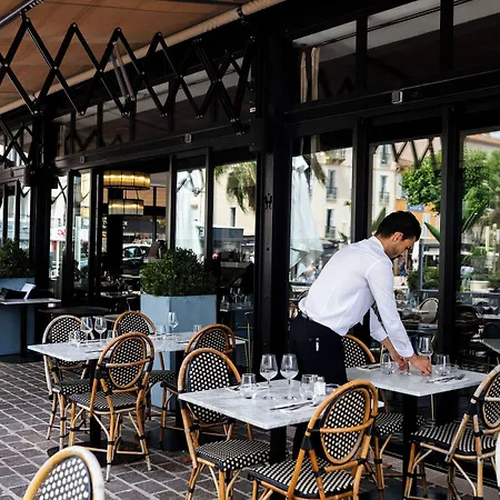 Restaurant Le Touring فندق Saint-Raphaël