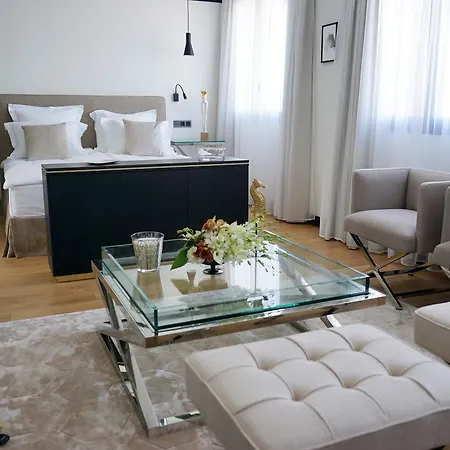 Отель Restaurant Le Touring - Teritoria 4*