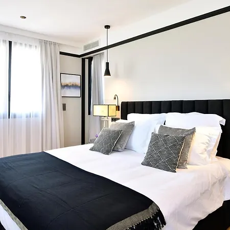 Отель Restaurant Le Touring - Teritoria Сен-Рафаэль