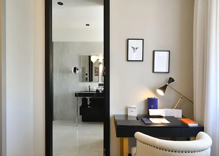 Hotel Restaurant Le Touring - Teritoria Saint-Raphaël