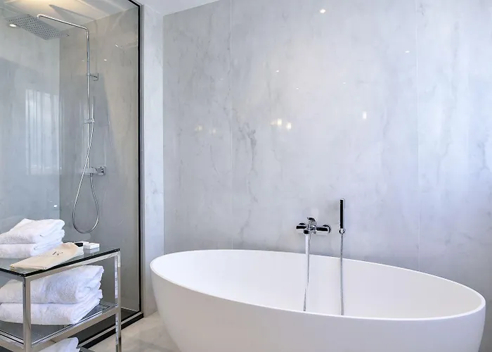 Le Touring Hotel Saint-Raphaël