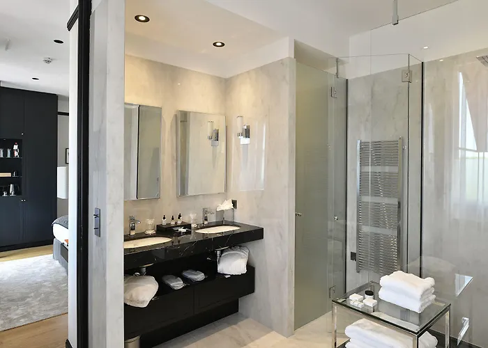 Le Touring Hotel Saint-Raphaël