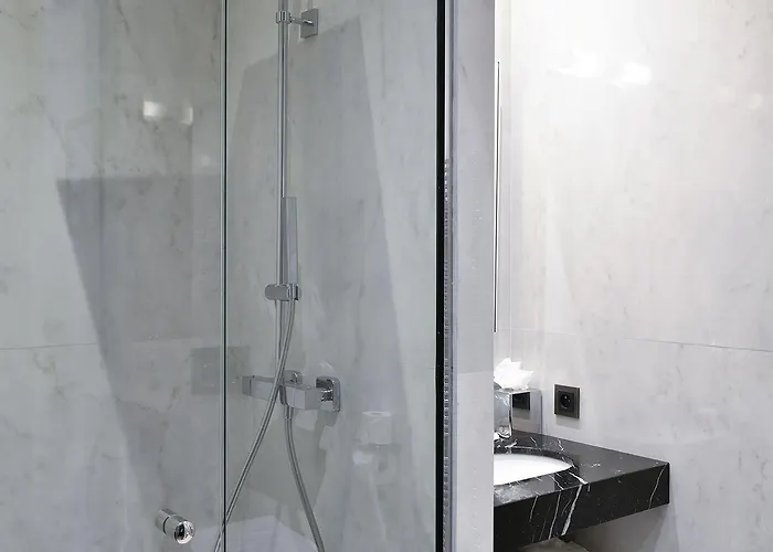 Le Touring 4* Saint-Raphaël