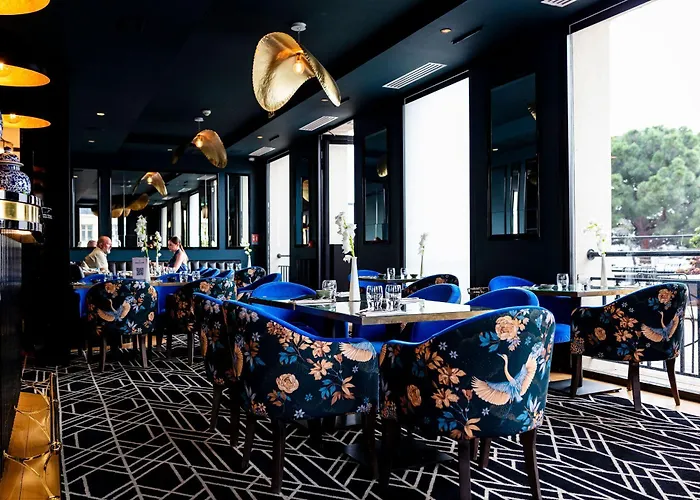 Le Touring 4* Saint-Raphaël