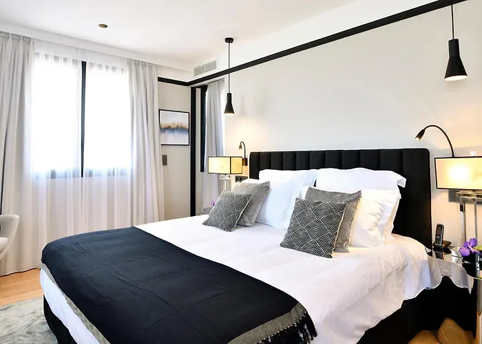 Hotel Le Touring Saint-Raphaël